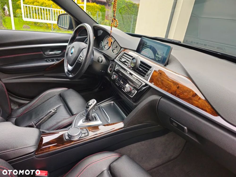 BMW Seria 3 328i Touring Sport Line - 6