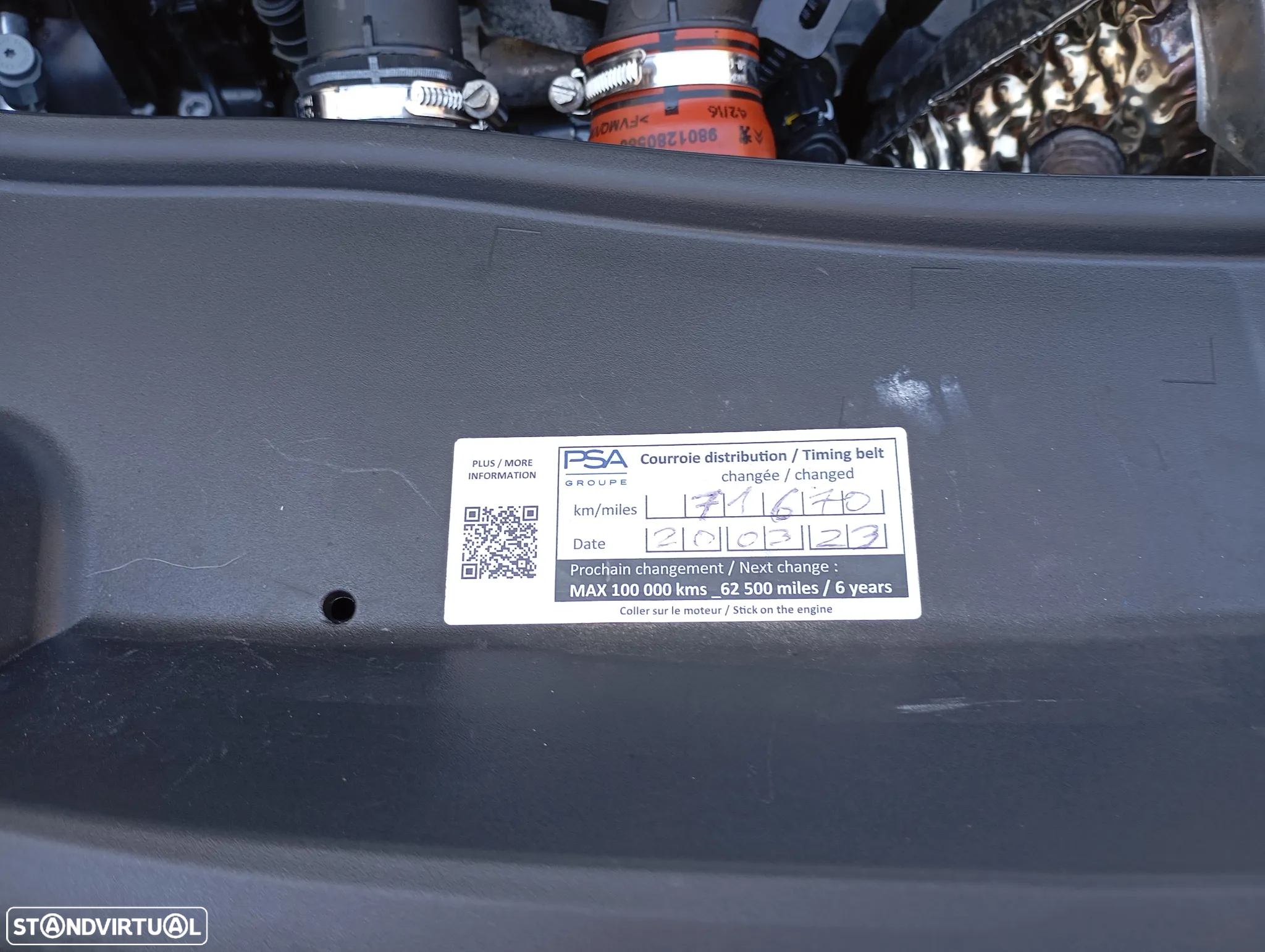 Peugeot 2008 1.2 PureTech Allure EAT6 - 17