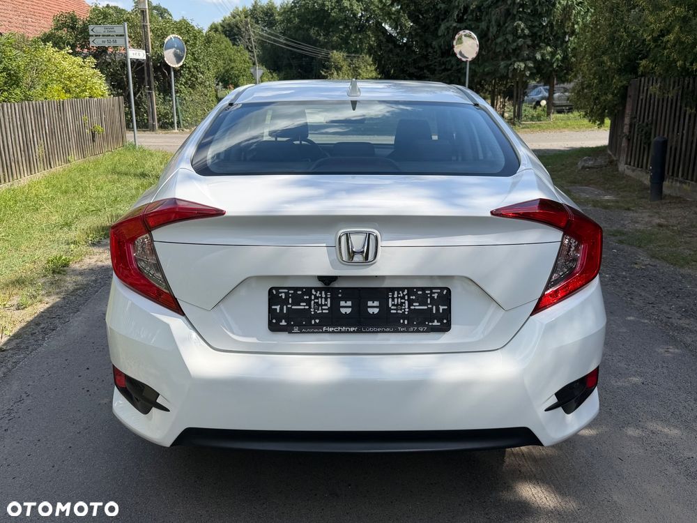 Honda Civic 1.5 i-VTEC Turbo CVT Elegance - 33