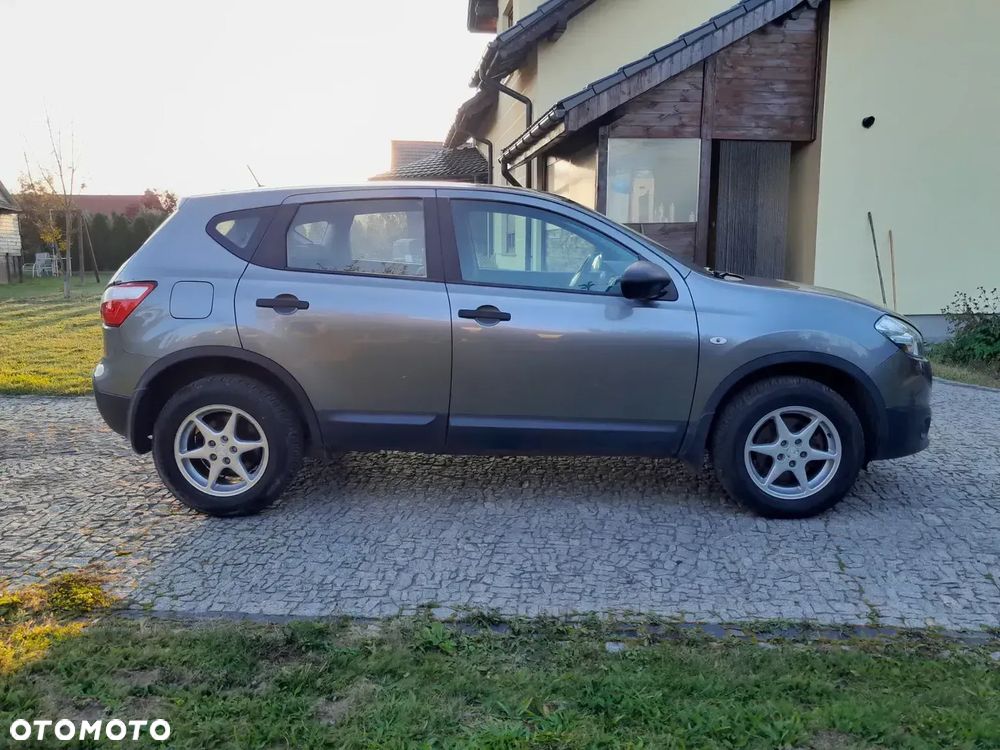 Nissan Qashqai - 4