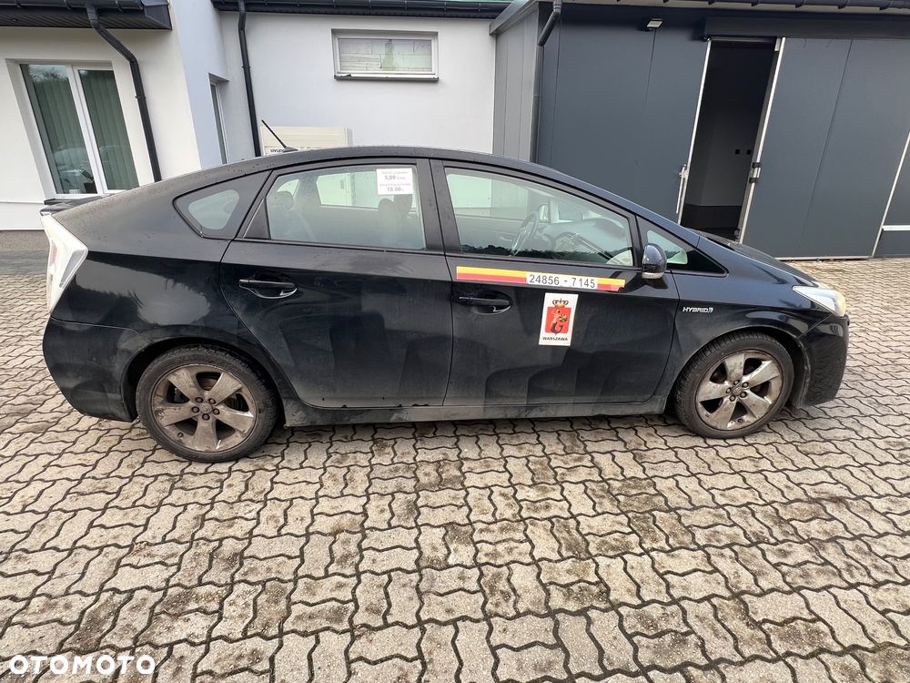 Toyota Prius 1.8 HSD Premium - 6