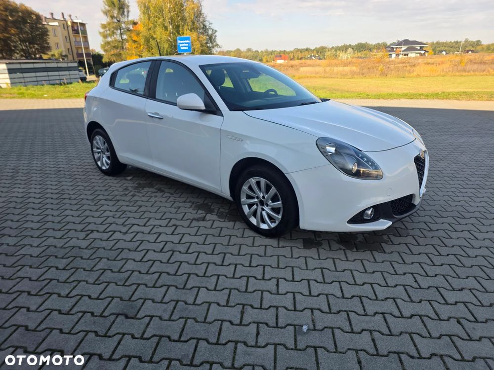 Alfa Romeo Giulietta 2018 photo 3