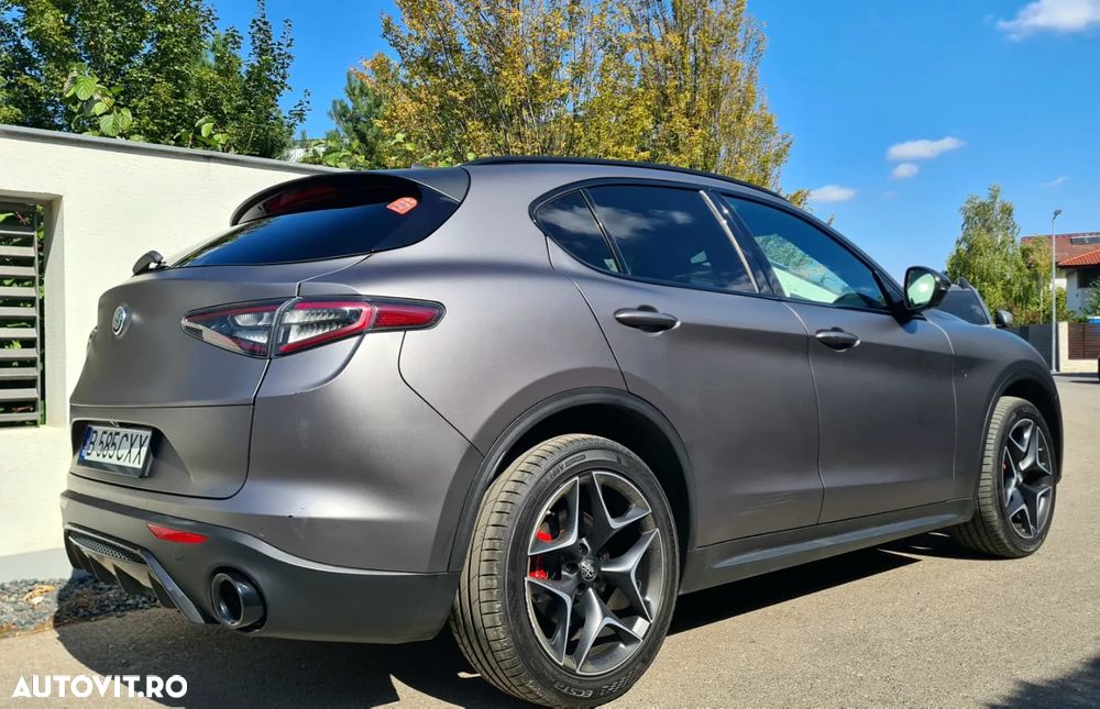 Alfa Romeo Stelvio 2.0 Turbo 16V AT8-Q4 Sprint - 6