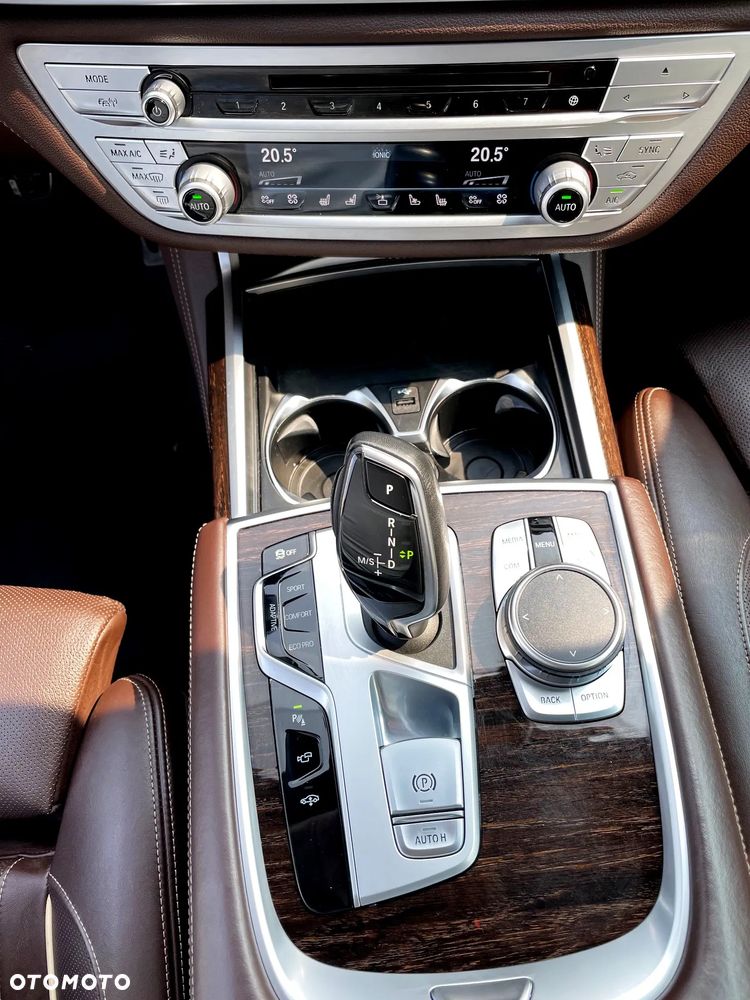 BMW Seria 7 - 7