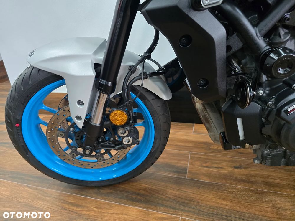 Yamaha MT - 21