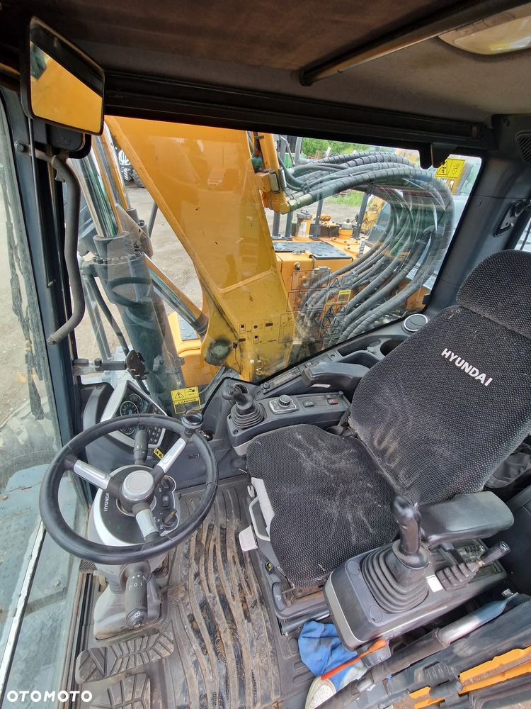 Hyundai HW140 - 28