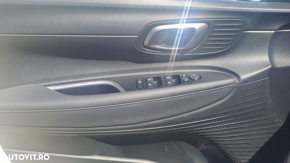 Hyundai i20 1.0 l 90CP 7DCT 5DR Led Line - 12