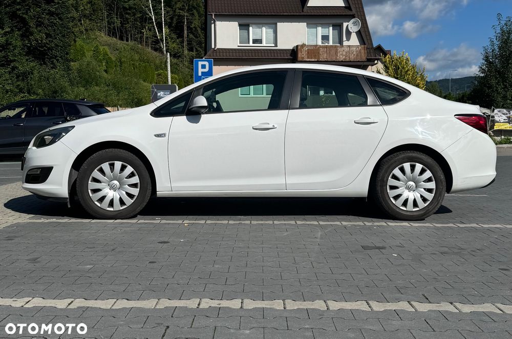 Opel Astra 1.4 Essentia - 3