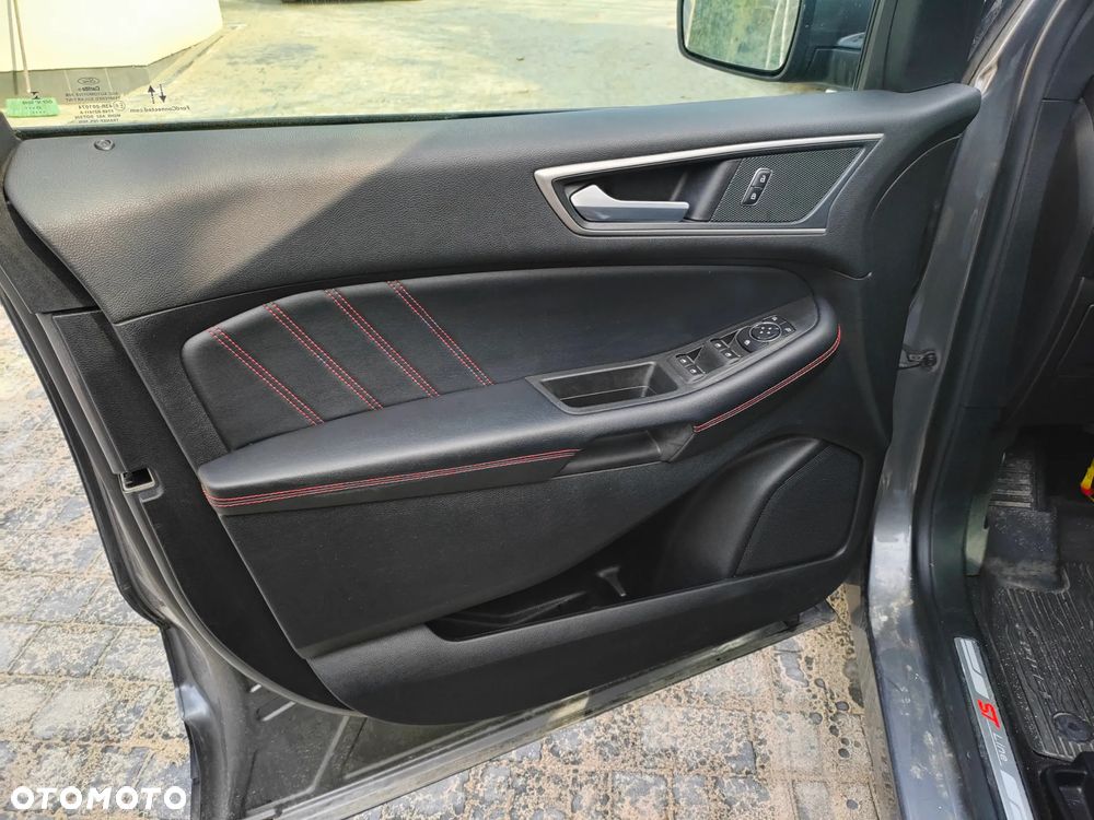 Ford Edge - 19