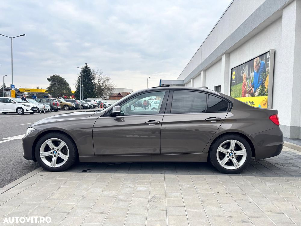 BMW Seria 3 320d Aut. Modern Line - 15