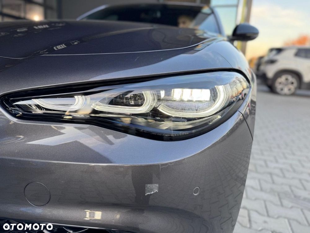 Alfa Romeo Giulia - 15