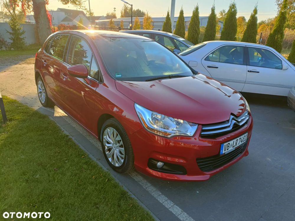 Citroen C4 2012 photo 2