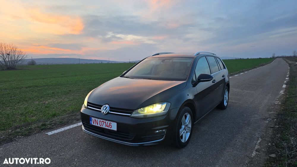 Volkswagen Golf 1.6 TDI DPF BMT Highline - 29