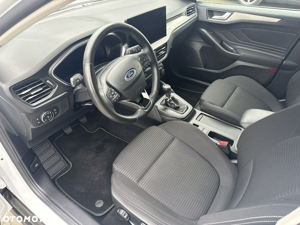 Ford Focus - 16