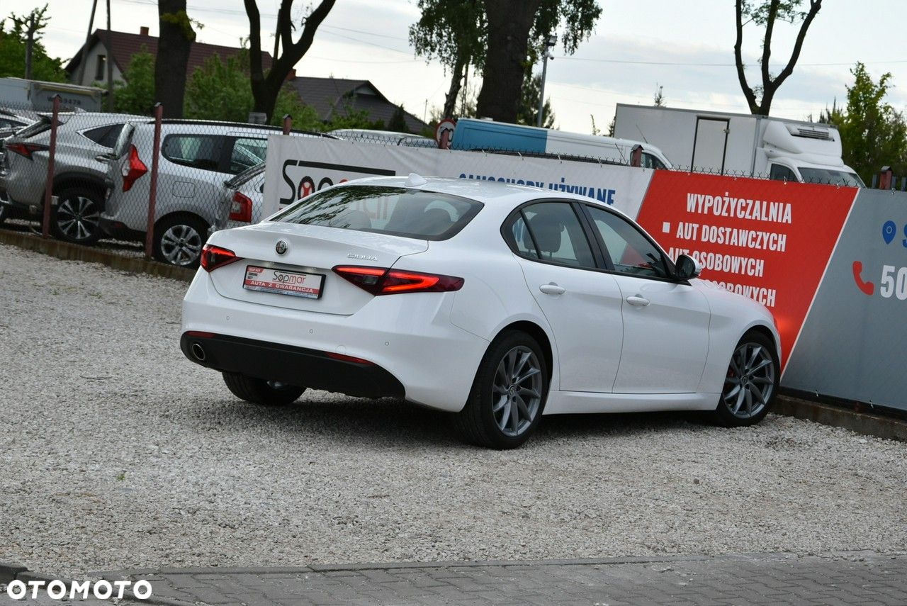 Alfa Romeo Giulia 2.2 Diesel - 7