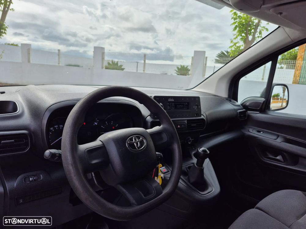 Toyota Proace City - 2020 | GARANTIA | 3 LUG. - 10