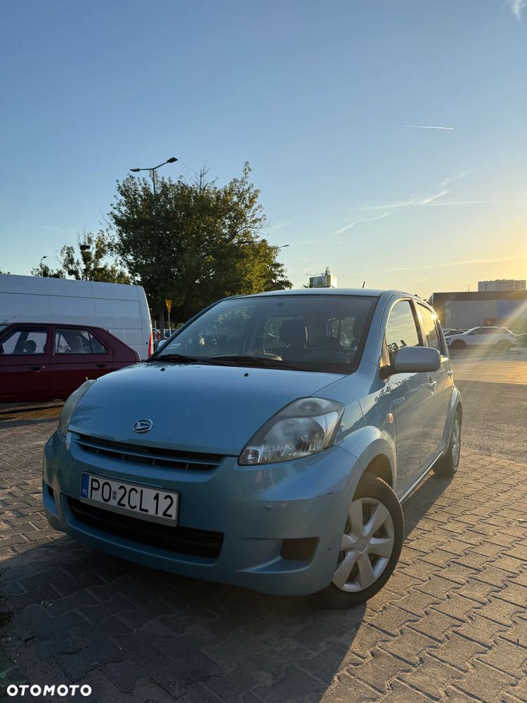 Daihatsu Sirion 1.0 - 1