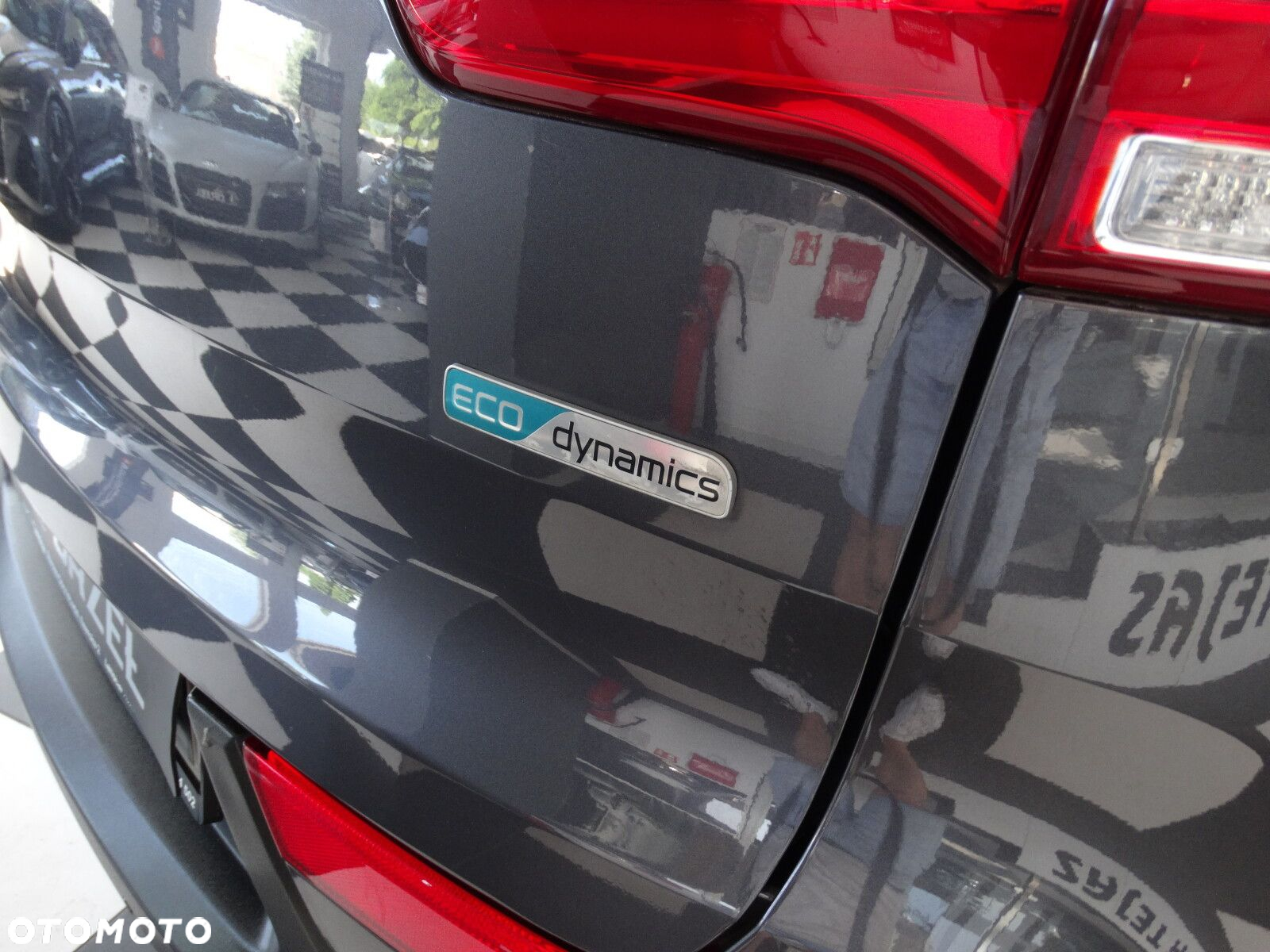 Kia Sportage - 12