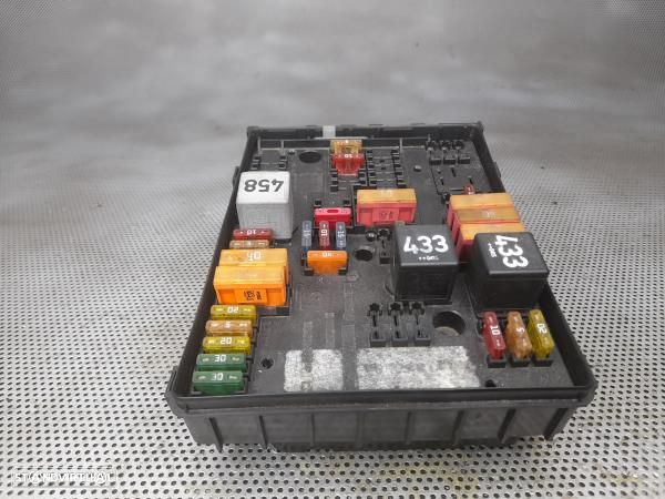 Caixa Fusiveis Volkswagen Golf V (1K1) - 3