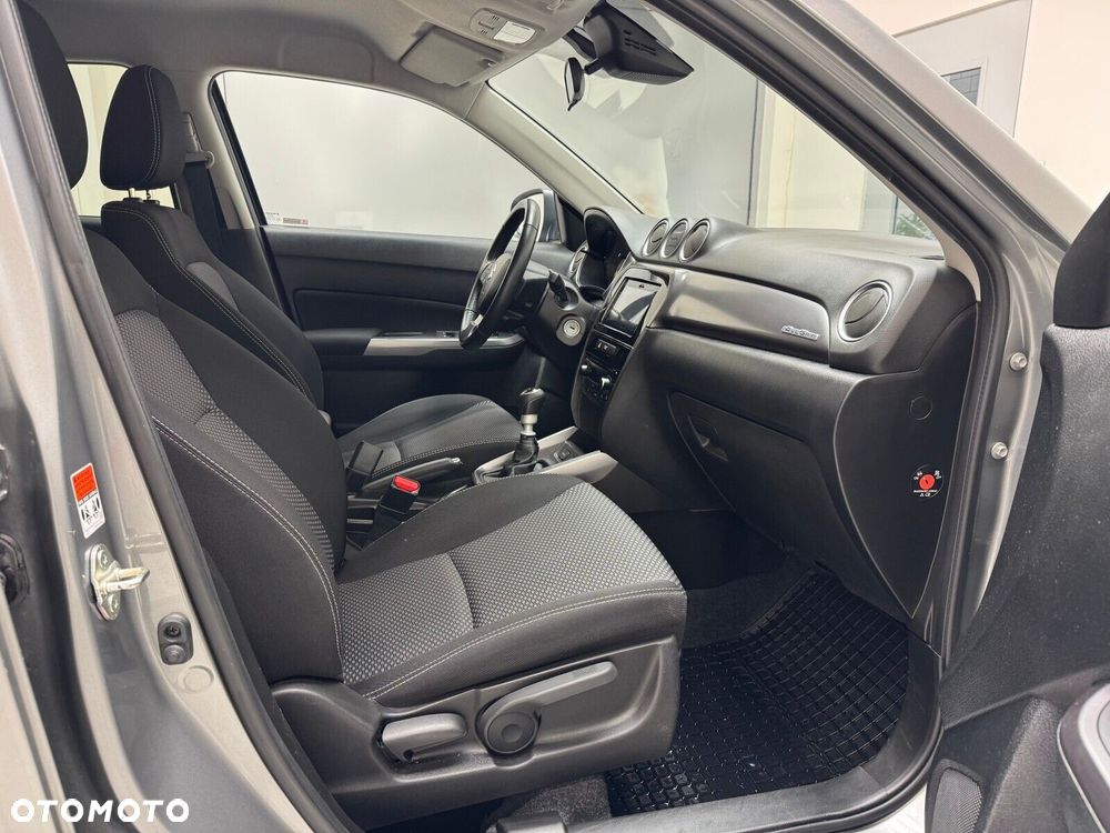 Suzuki Vitara 1.4 Boosterjet SHVS Premium 4WD - 10