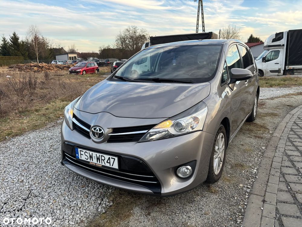 Toyota Verso 1.6 D-4D 5-Sitzer Start/Stop Edition S+ - 12