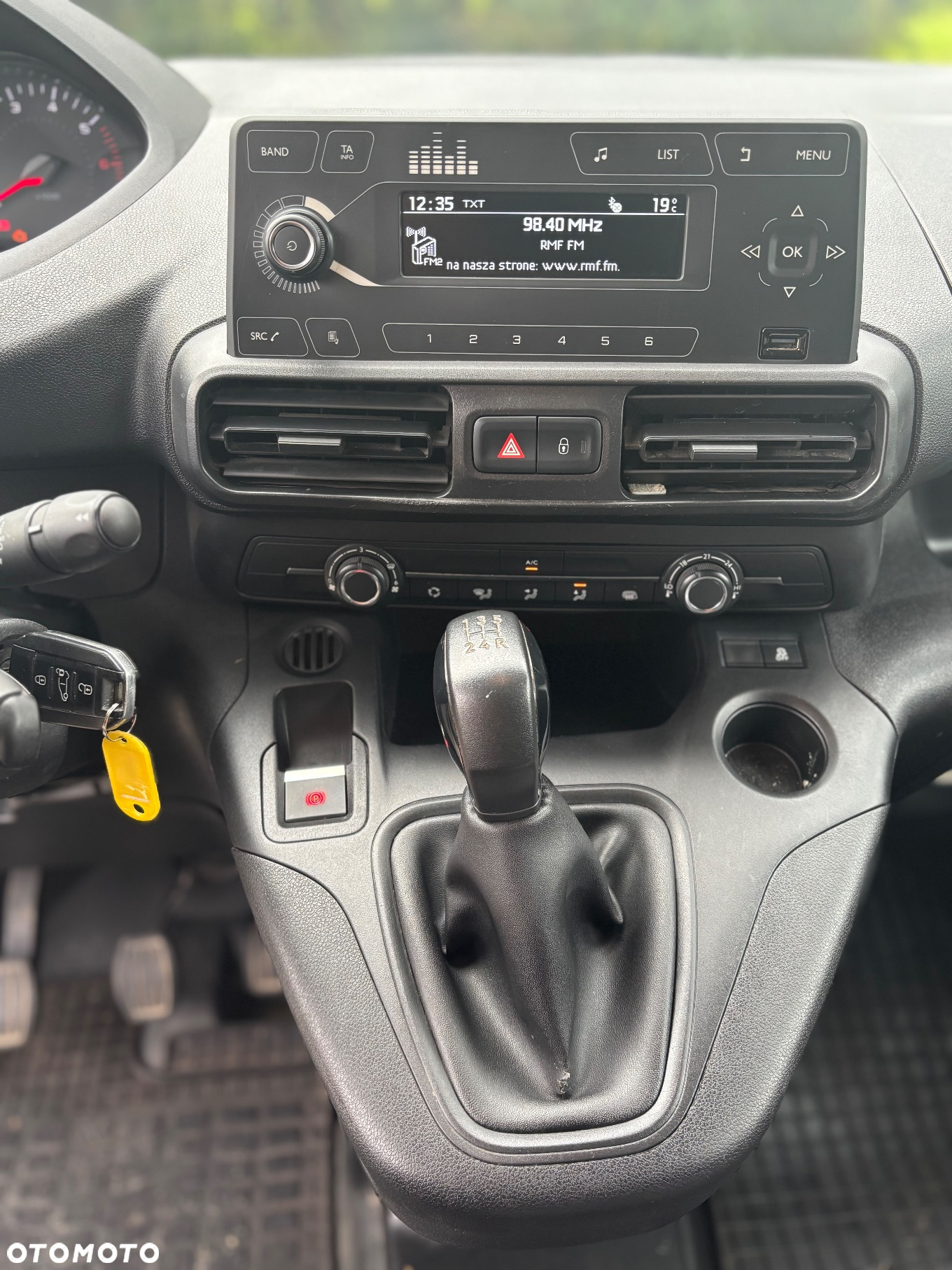 Peugeot Partner - 11