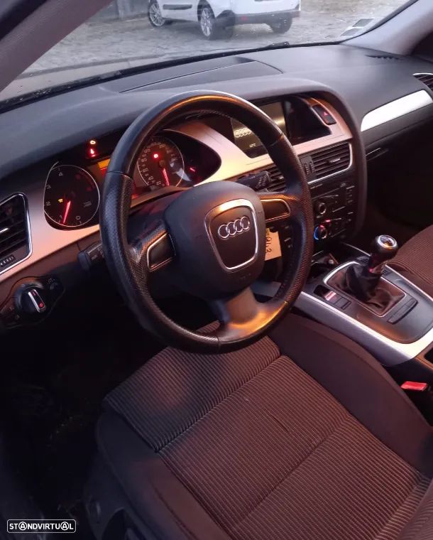 Tablier Com Airbags Audi A4 B8 2.0TDI 2009 - 1