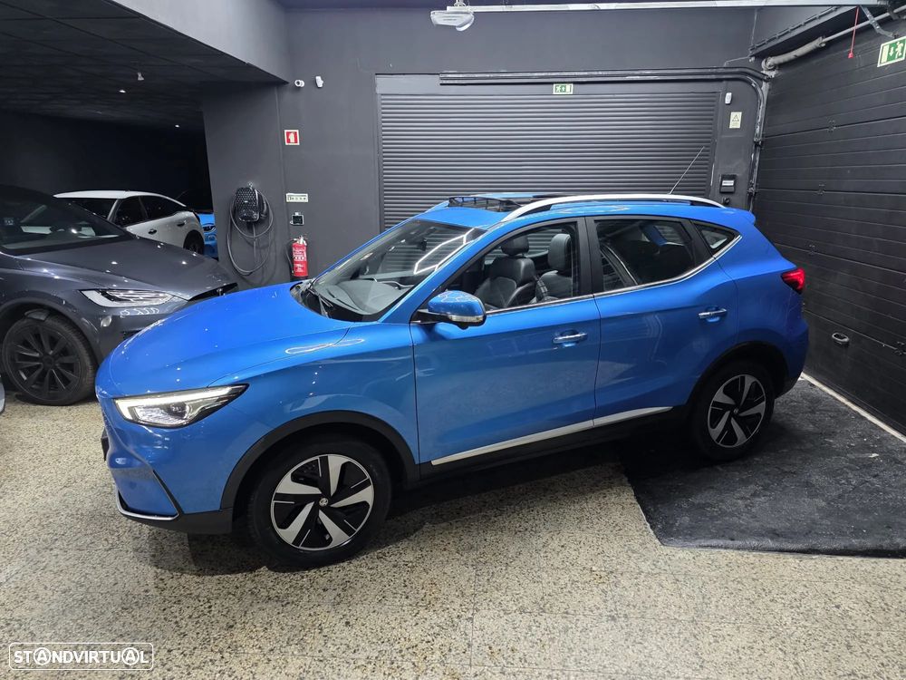MG ZS EV 72.6 kWh Luxury OBC 11 kW - 12