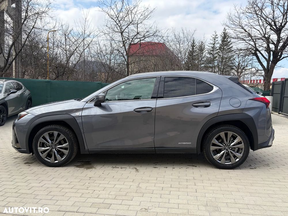 Lexus UX 250h (E-FOUR) F SPORT - 5