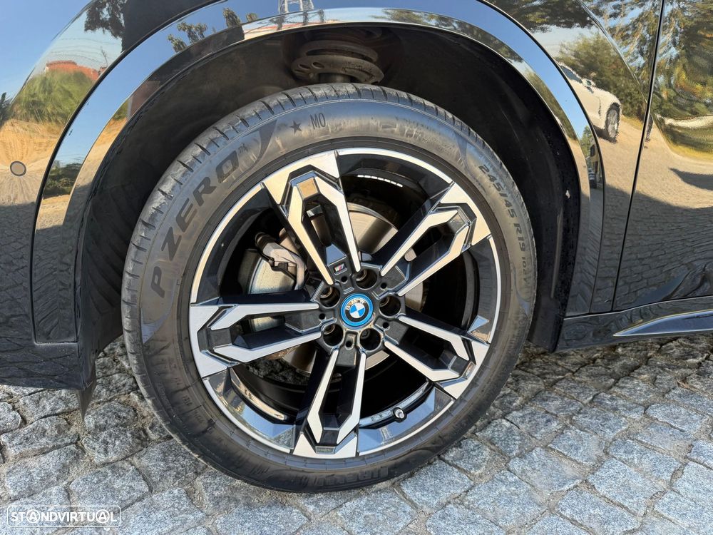 BMW iX2 eDrive20 Pack Desportivo M — fotografia 7