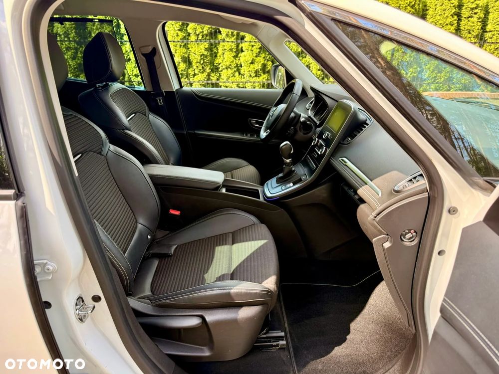 Renault Grand Scenic TCe 140 GPF EDC INTENS - 19
