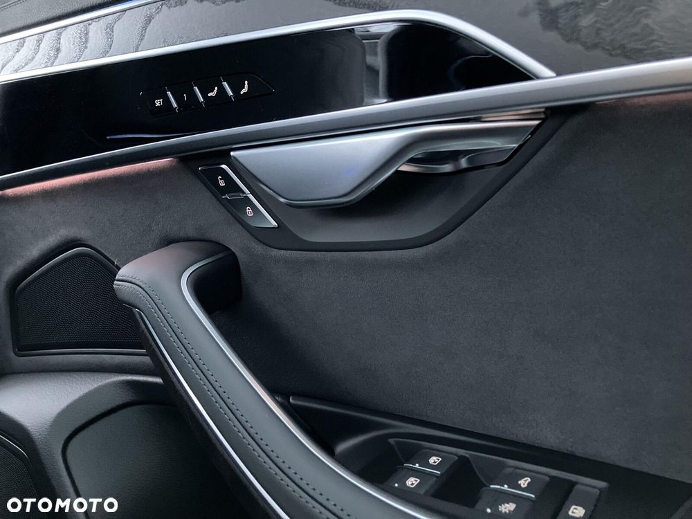 Audi A8 - 23