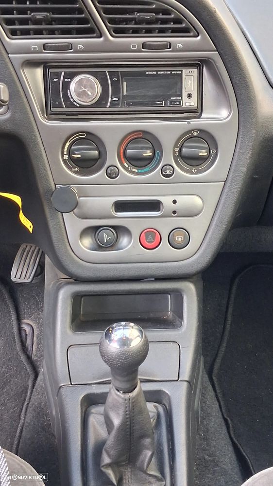 Peugeot 306 2.0 HDi Iceland - 19