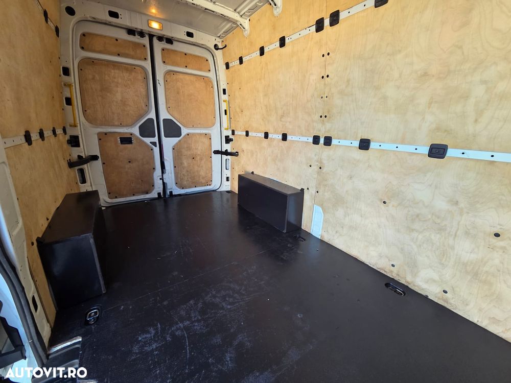 Volkswagen New Crafter L3H2 - 16