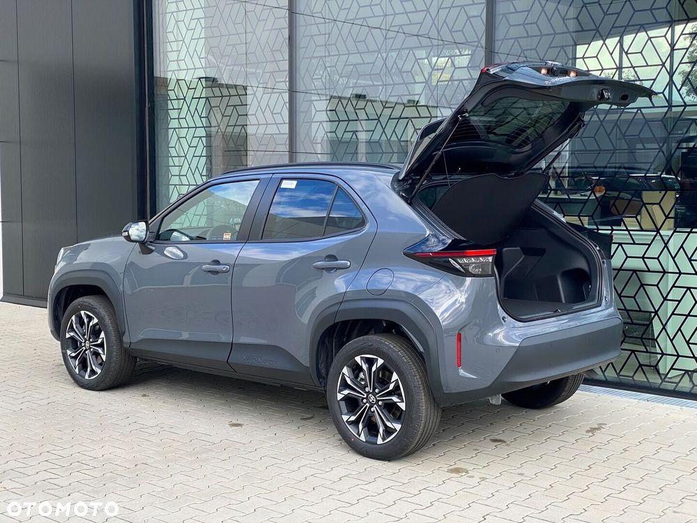 Toyota Yaris Cross Hybrid 1.5 Style - 28