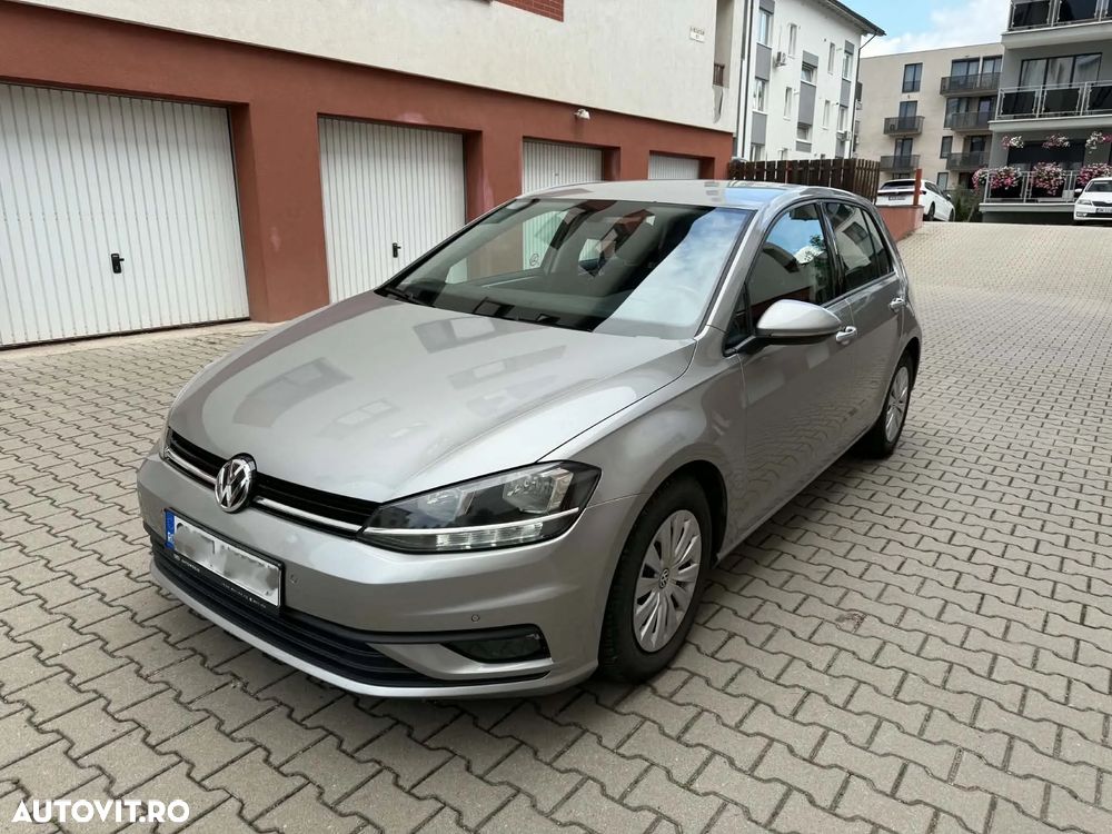 Volkswagen Golf - 3
