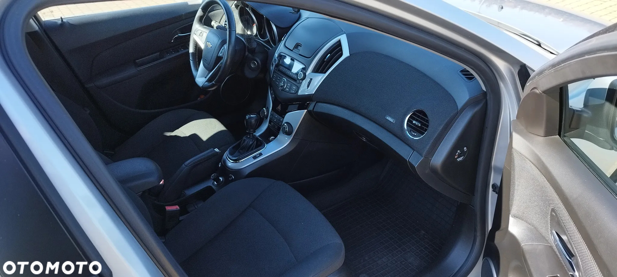 Chevrolet Cruze 1.6 LS+ - 9