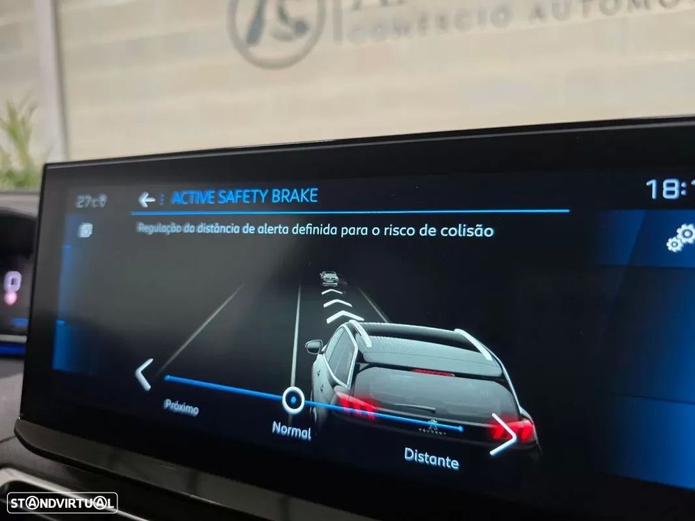 Peugeot 5008 1.2 PureTech Allure EAT8 - 18