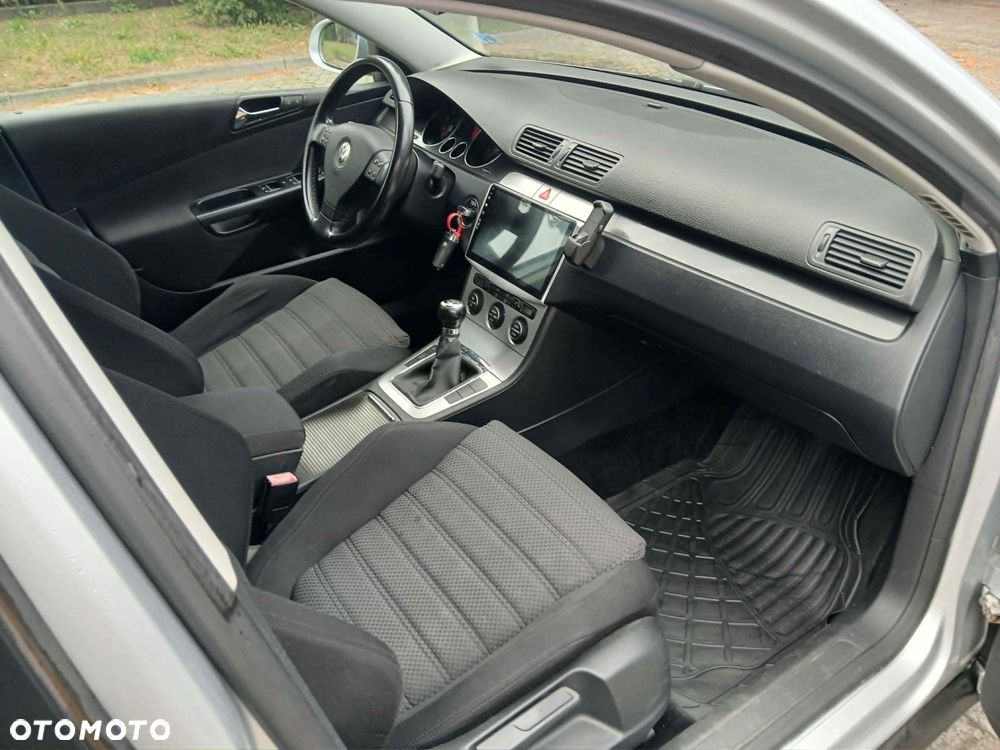 Volkswagen Passat - 7