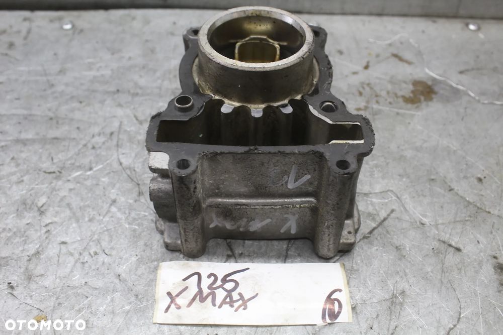 Yamaha Xmax X max 125 Cylinder tłok