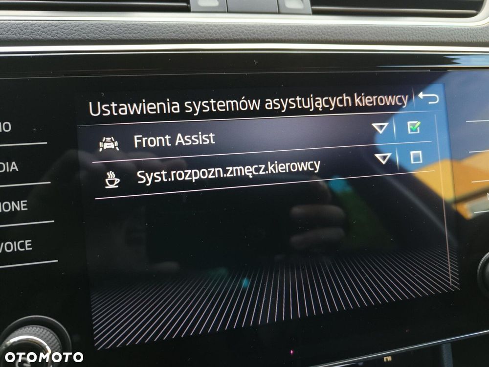 Skoda Superb 1.5 TSI Ambition DSG - 28