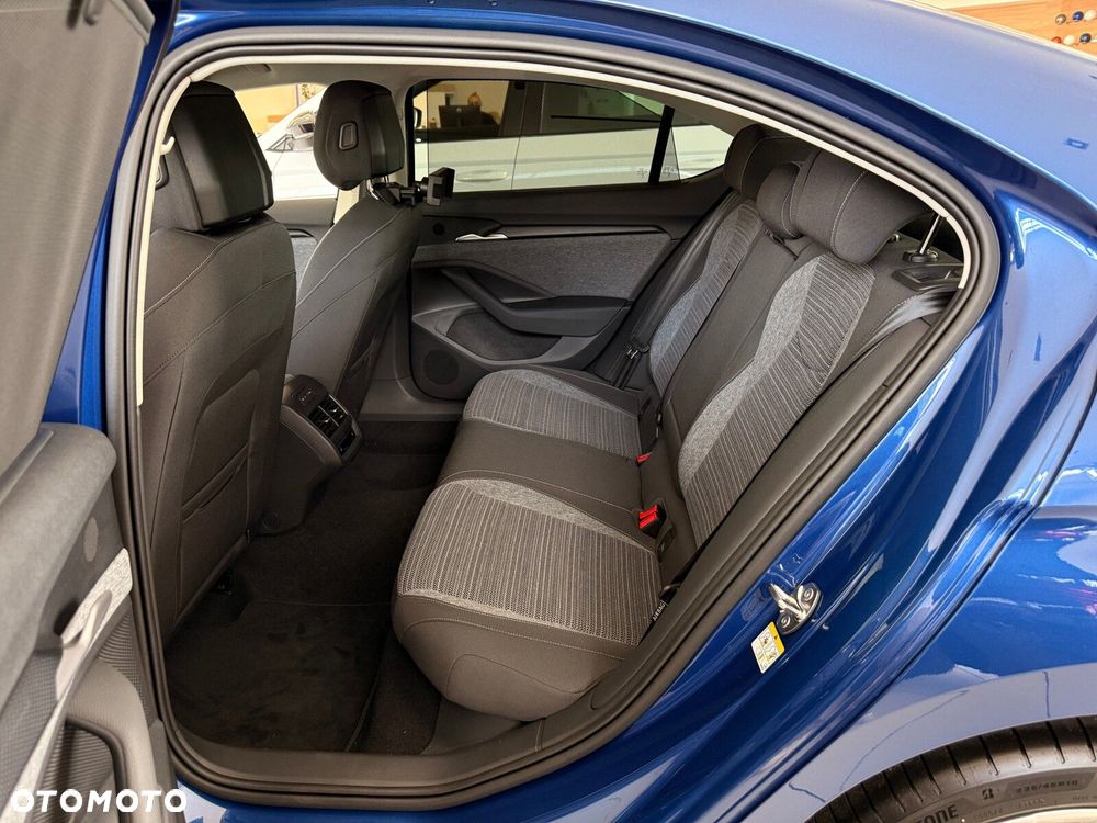 Skoda Superb 2.0 TSI Edition 130 DSG - 12