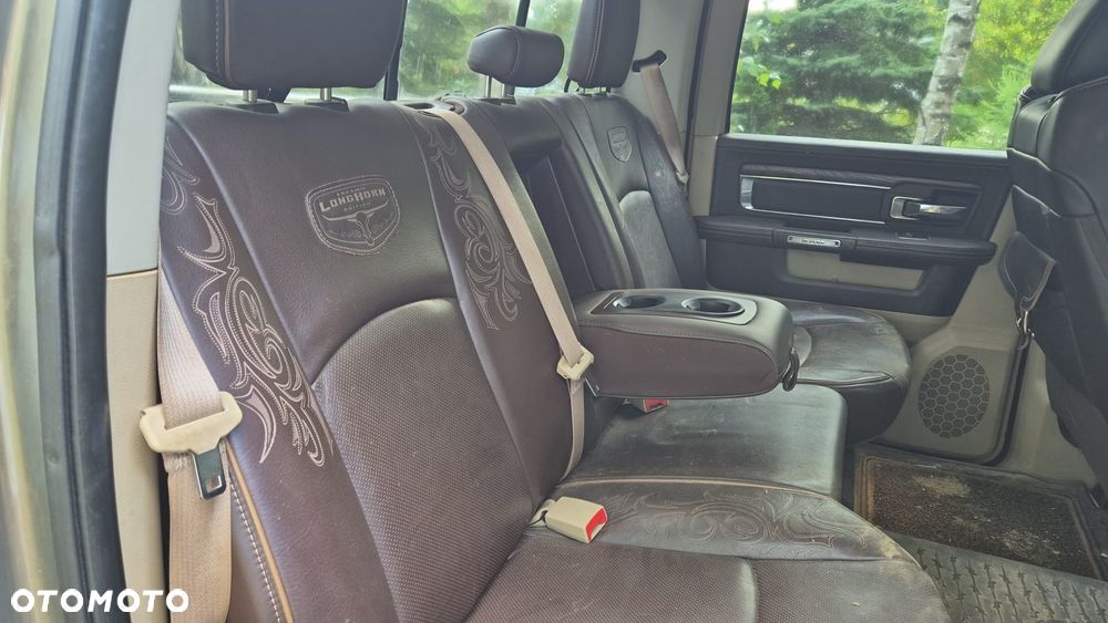 Dodge RAM 5.7 4x4 - 10