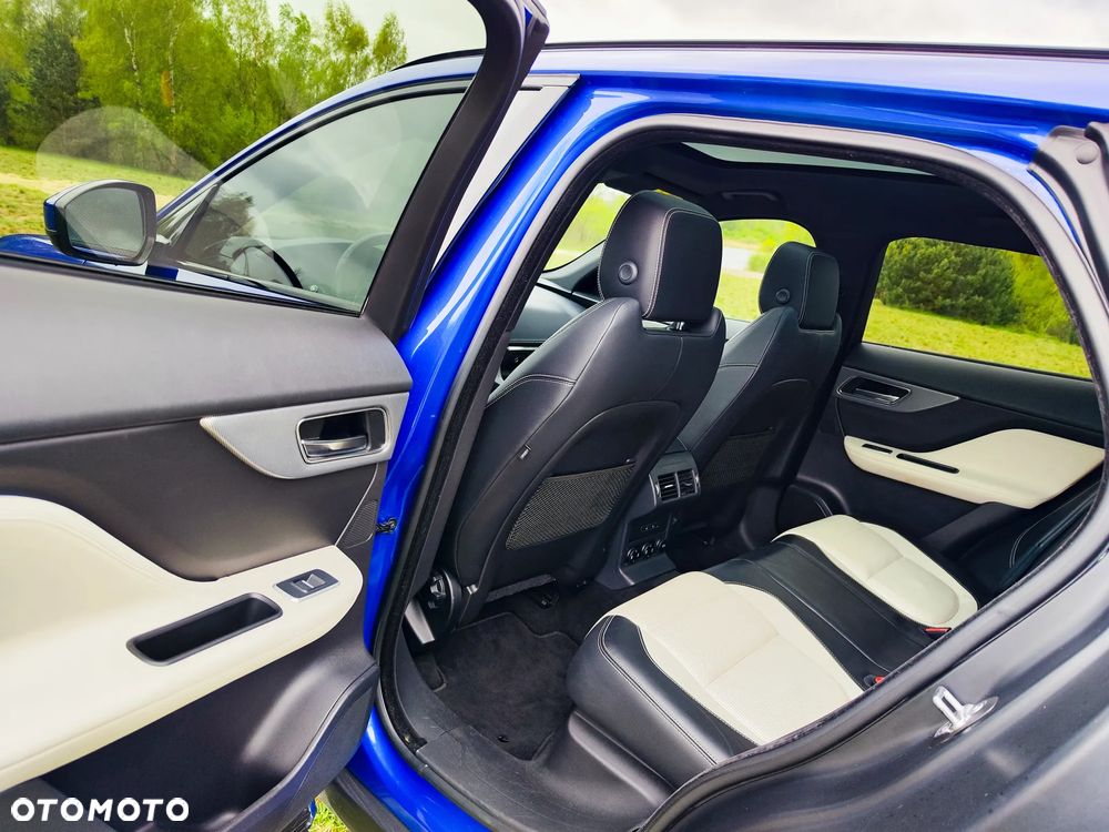 Jaguar F-Pace 2.0 i4D AWD R-Sport - 13