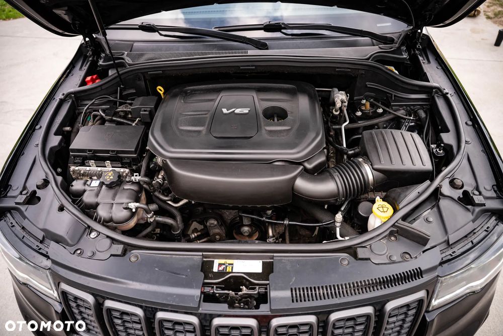 Jeep Grand Cherokee - 30