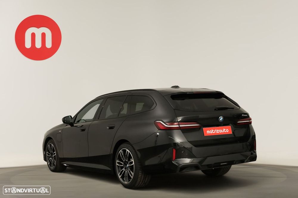BMW 530 e Pack Desportivo M - 3