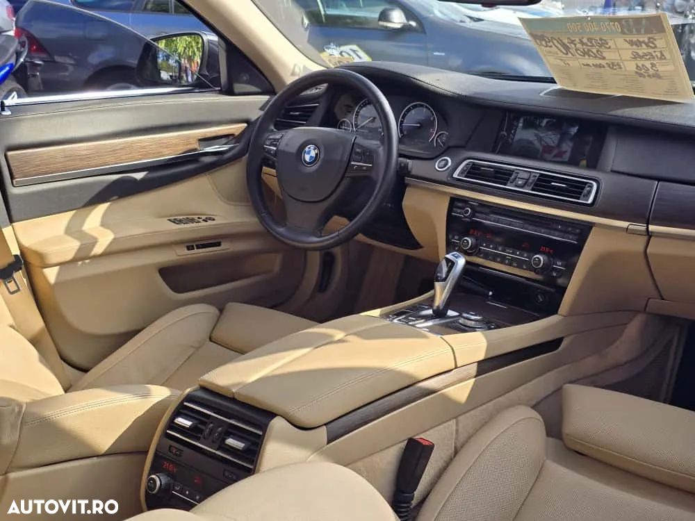 BMW Seria 7 730d Aut. - 13
