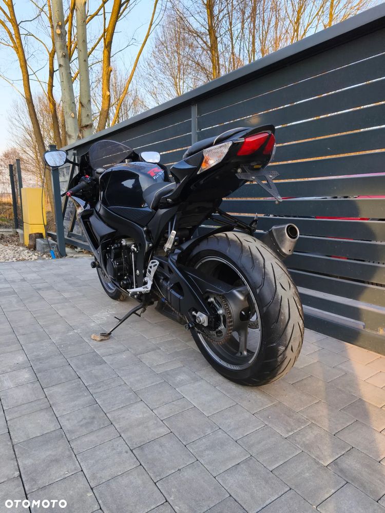 Suzuki GSX-R - 3