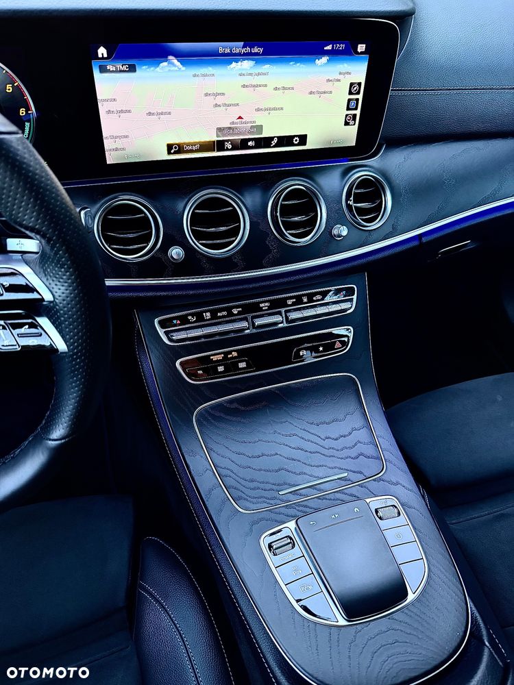 Mercedes-Benz Klasa E 300 de 9G-TRONIC AMG Line - 31