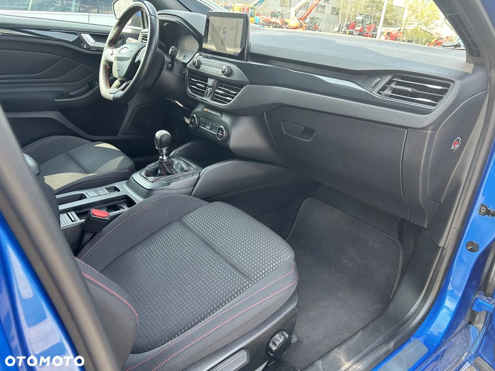 Ford Focus 1.5 EcoBoost ST-Line - 11